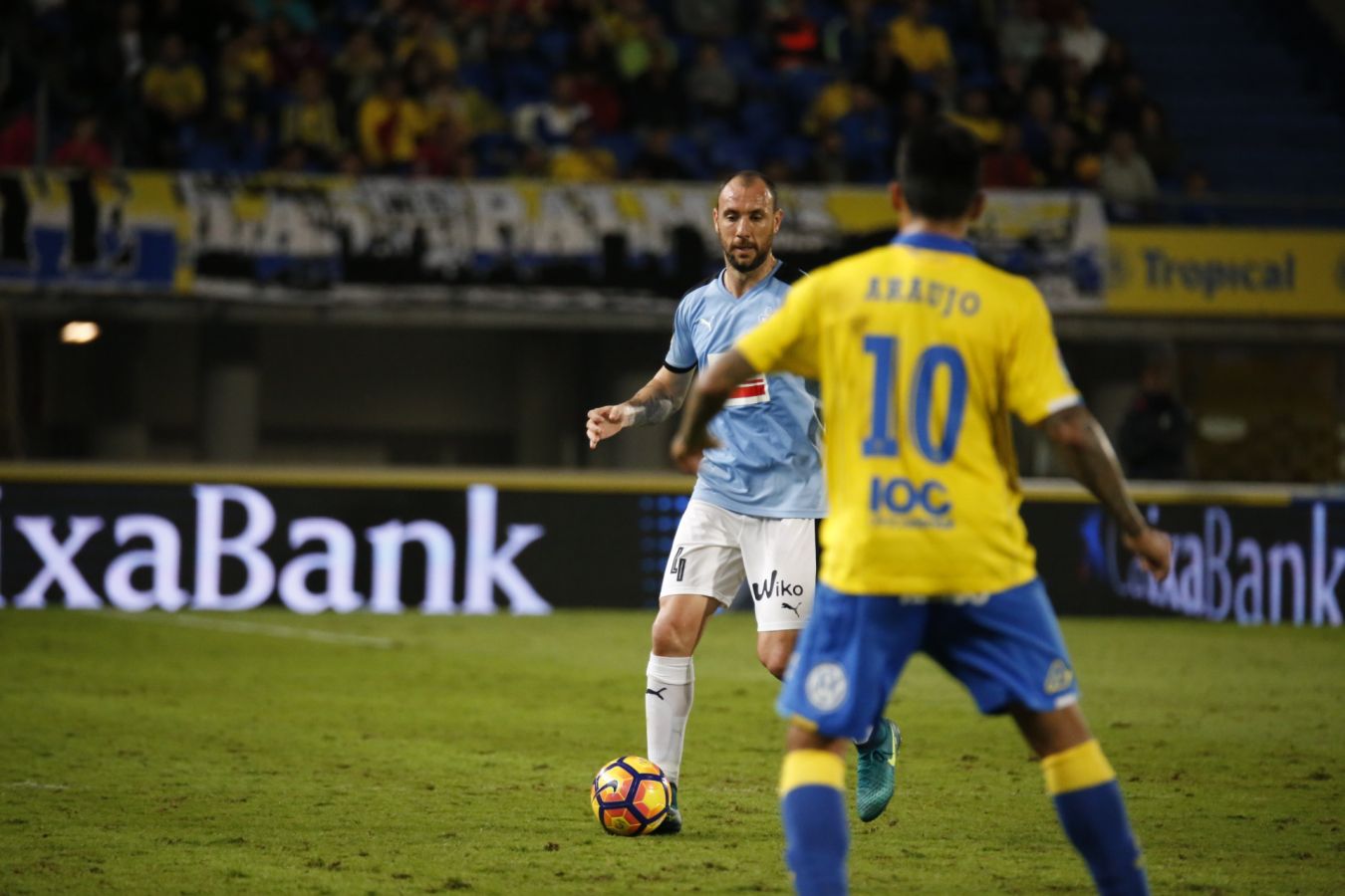 El Eibar cae en Las Palmas en el último minuto y de penalti